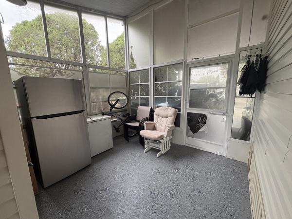 2000 Skyline 8D610487MA/B Mobile Home