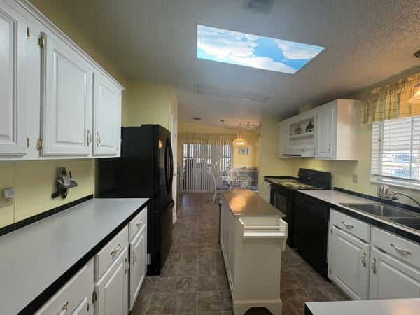 1994 Fleetwood Mobile Home