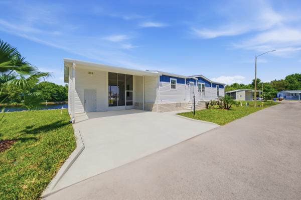 2026 Champion SIG4482D (Decator) Mobile Home