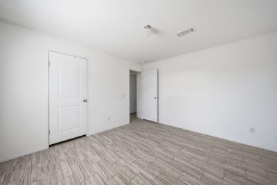 Photo 2 of 27 of home located at 3000 Us Hwy 17/92 W Lot #660 Haines City, FL 33844