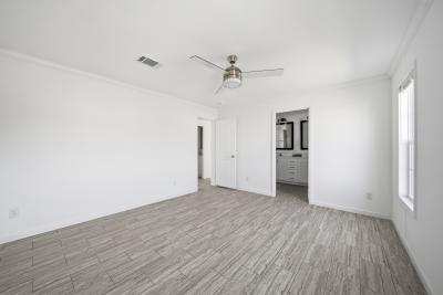 Photo 4 of 27 of home located at 3000 Us Hwy 17/92 W Lot #660 Haines City, FL 33844