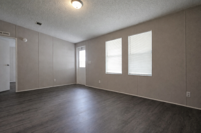 Photo 4 of 17 of home located at 55 Cypress Loop Lake Alfred, FL 33850