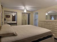 1982 Sterling 338F2860096 T Mobile Home