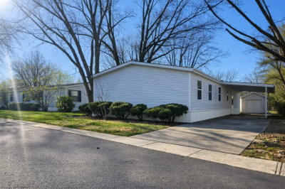 Photo 2 of 15 of home located at 10626 Del Barton Miamisburg, OH 45342