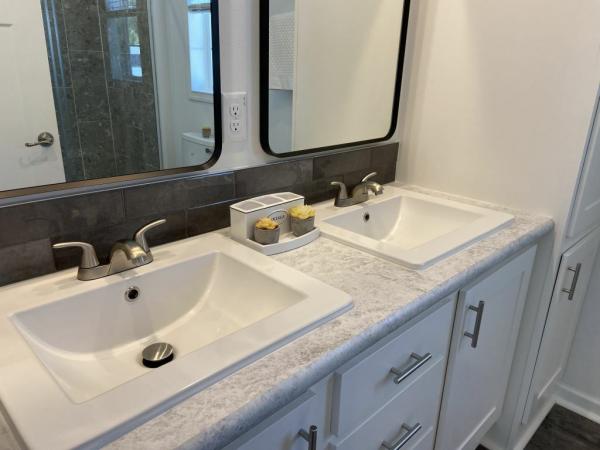 2025 Skyline - Ocala Bayshore Mobile Home