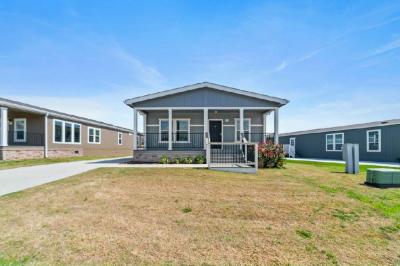 Photo 2 of 18 of home located at 47 Tranquility Trails Way Willis, TX 77318