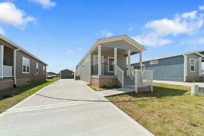 Photo 3 of 31 of home located at 102 Trail Ride Way Willis, TX 77318