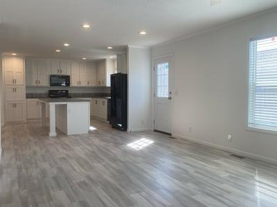 Photo 4 of 6 of home located at 208 Riverview Drive Saline, MI 48176