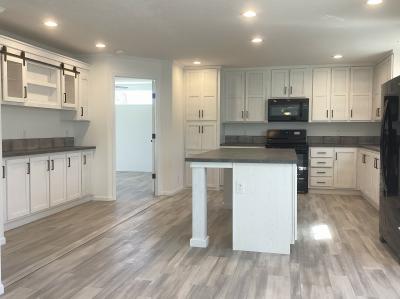 Photo 5 of 6 of home located at 208 Riverview Drive Saline, MI 48176