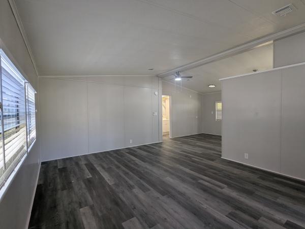 1985 PALM HARBOR HS Mobile Home