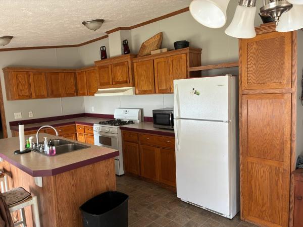 2000 Four Seasons 331  Home