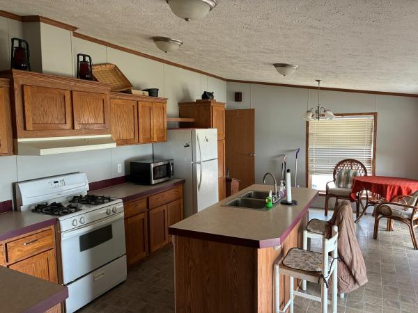 2000 Four Seasons 331  Home