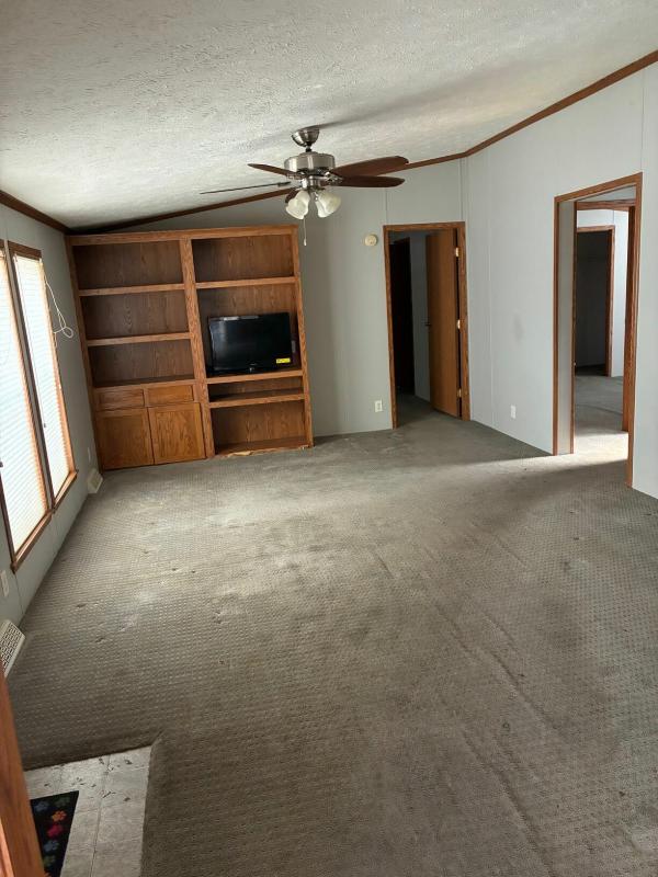 2000 Four Seasons 331  Home