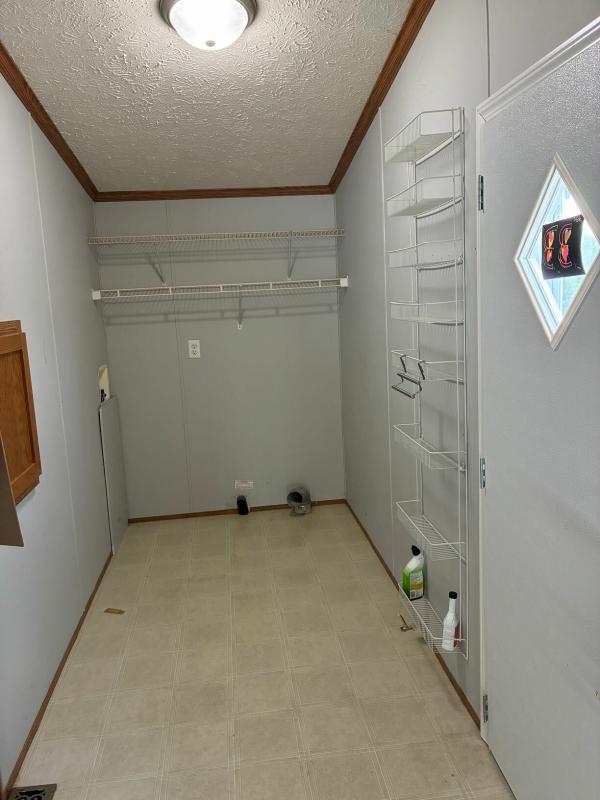 2000 Four Seasons 331  Home