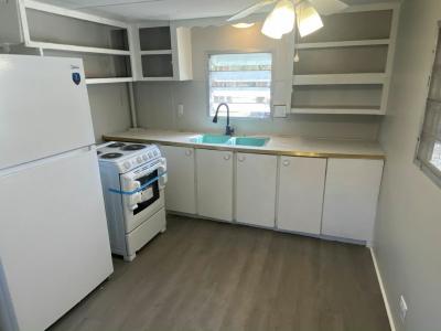 Photo 4 of 9 of home located at 26 Circle Dr Mount Dora, FL 32757