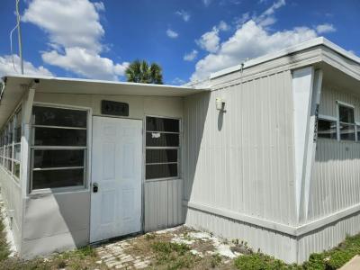 Mobile Home at 4324 Mailbox Ave North Fort Myers, FL 33903