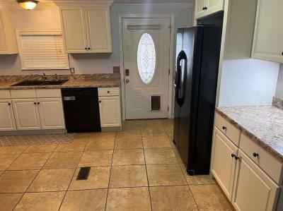 Photo 4 of 8 of home located at 303 Taho Circle Valrico, FL 33594