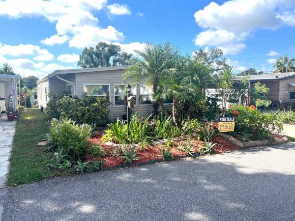 1976  Mobile Home For Sale