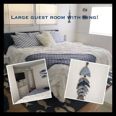 Photo 3 of 7 of home located at 927 Xanadu W Venice, FL 34285