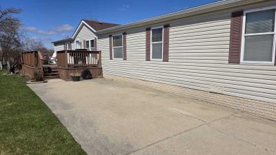 Photo 2 of 47 of home located at 3940 Ryans Ridge Monroe, MI 48161