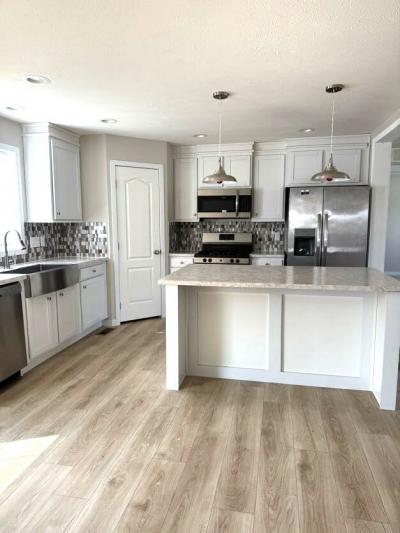 Photo 4 of 18 of home located at 26183 Cherokee East Flat Rock, MI 48134