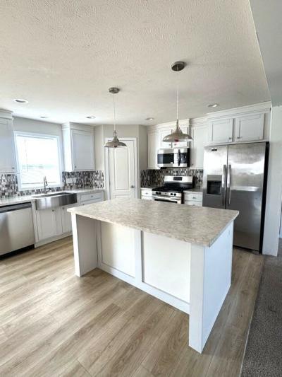 Photo 5 of 18 of home located at 26183 Cherokee East Flat Rock, MI 48134