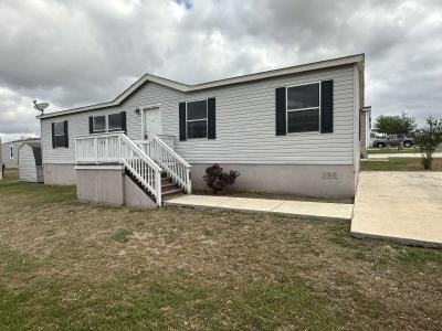 Photo 2 of 21 of home located at 63 Eagle Creek Dr #231 Kyle, TX 78640