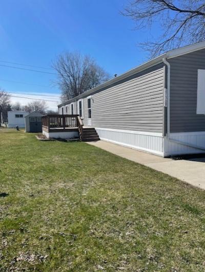 Photo 2 of 11 of home located at 27509 Clairet Dr. #688 Romulus, MI 48174