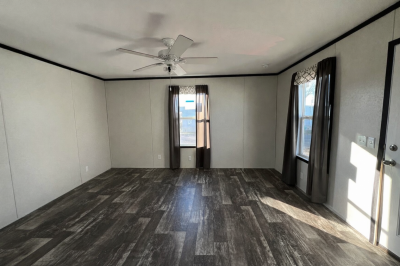 Photo 4 of 8 of home located at 125 Jeff Street #125 Berwick, IA 50032