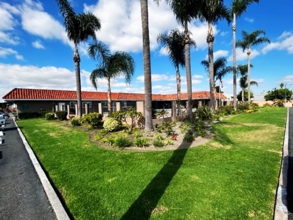 2018 Skyline Corner  Manufactured Home