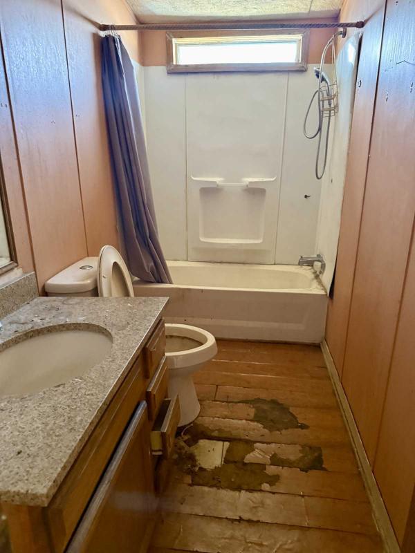 1988 NMMH Mobile Home