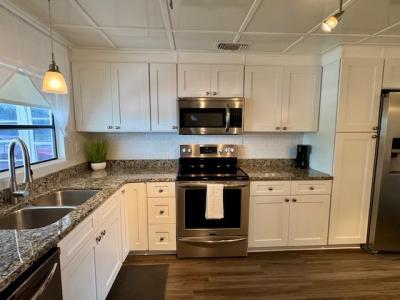 Photo 3 of 8 of home located at 2425 Harden Blvd, Lot 163 Lakeland, FL 33803