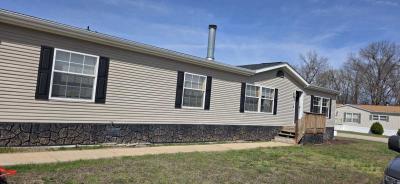 Photo 3 of 8 of home located at 18 Grand Bahama Drive Moscow Mills, MO 63362