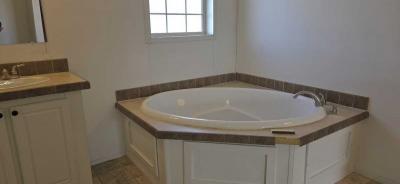 Photo 4 of 8 of home located at 18 Grand Bahama Drive Moscow Mills, MO 63362