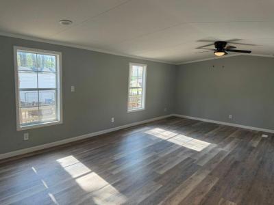 Photo 4 of 22 of home located at 1162 Stateline Rd Clover, SC 29710