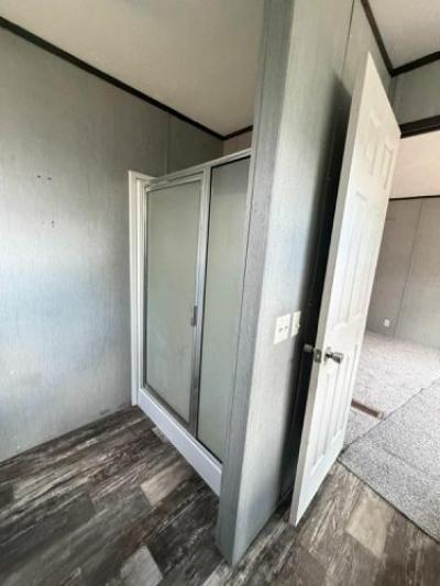 Photo 5 of 13 of home located at 22084 I-10 Vidor, TX 77662