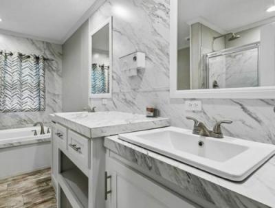 Photo 4 of 21 of home located at 27125 Lakeview Dr Holden, LA 70744