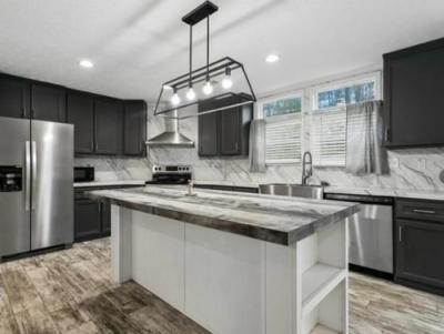Photo 5 of 21 of home located at 27125 Lakeview Dr Holden, LA 70744