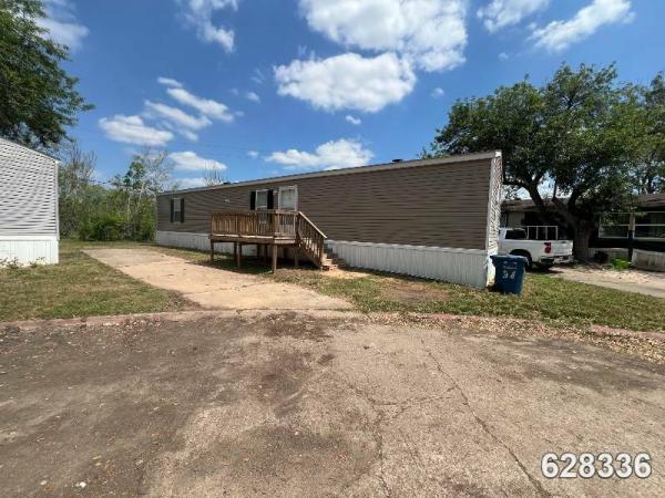 Photo 1 of 2 of home located at Fountainhead 509 Brand Ln Trlr 34 Stafford, TX 77477