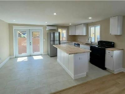 Photo 2 of 18 of home located at 1375 Pasadena Ave. S., #226 South Pasadena, FL 33707