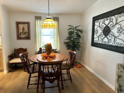 Photo 5 of 12 of home located at 422 Kingslake Drive Debary, FL 32713