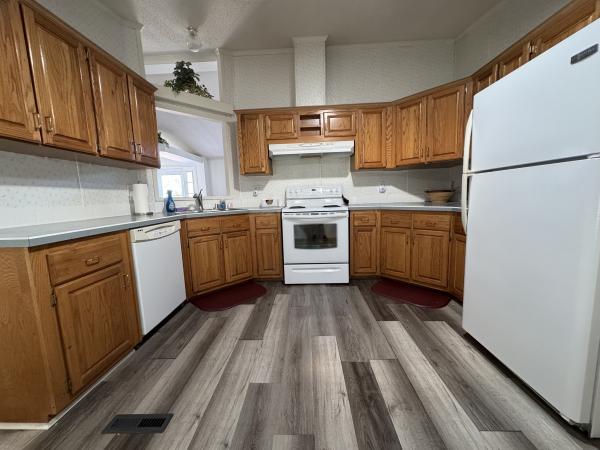 1995 Fleetwood 2138 Mobile Home