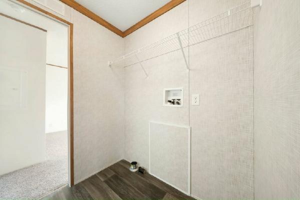 2023 Live Oak Homes Yellow Jacket Manufactured Home