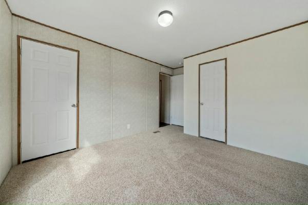 2023 Live Oak Homes Yellow Jacket Manufactured Home