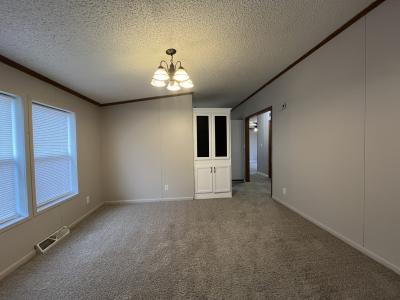 Photo 3 of 9 of home located at 2917 Woodsage Elkhart, IN 46514