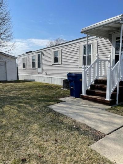 Photo 2 of 11 of home located at 28015 Charlemagne #8 Romulus, MI 48174