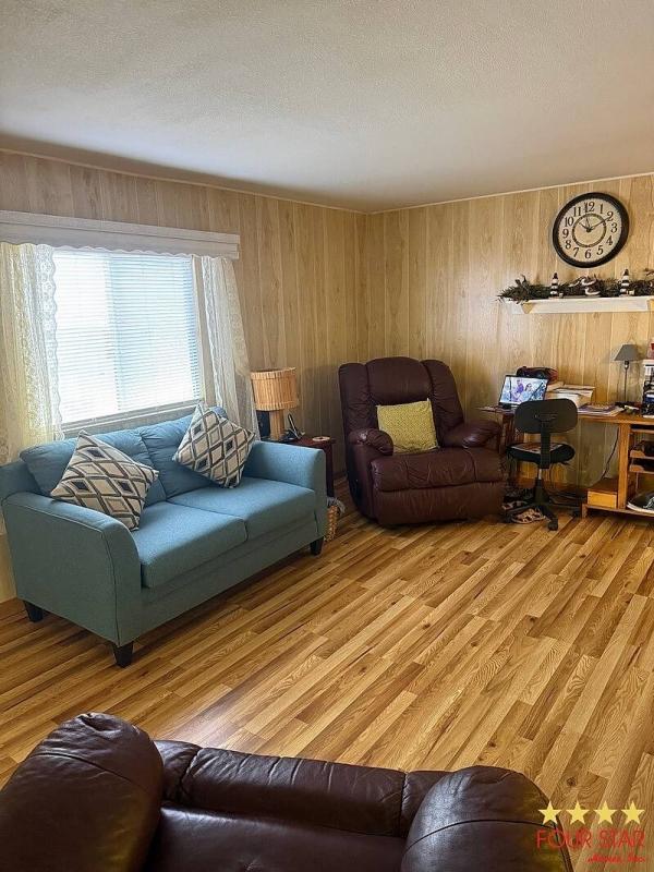 1982 VENT  Home