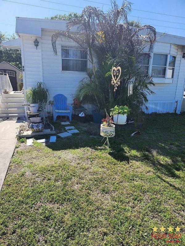 Photo 1 of 2 of home located at 810 8th St Vero Beach, FL 32962