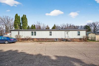 Photo 6 of 30 of home located at 2244 Cheshire Circle Mounds View Saint Paul, MN 55112