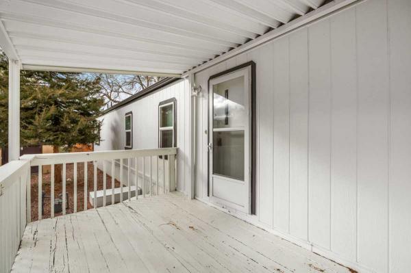 1999 Crestview Manufactured Home